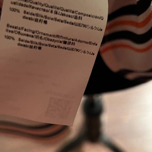 Blouse brand new. Boss - Picture 7 of 8